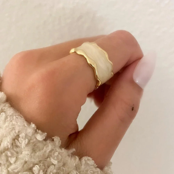 925 Sterling Silver Gold Ring Wavy Modern Ring Geometric Ring Band - Picture 6 of 8